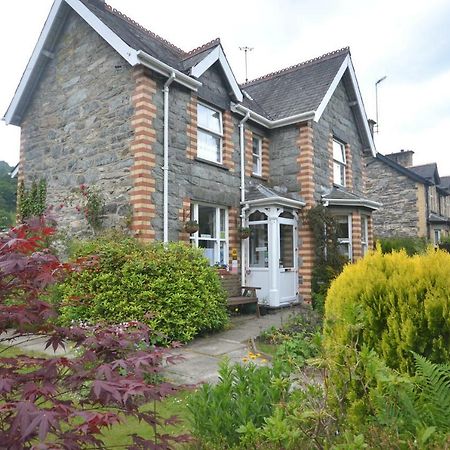 Gorphwysfa House B & B 베투스 이 코이드 외부 사진