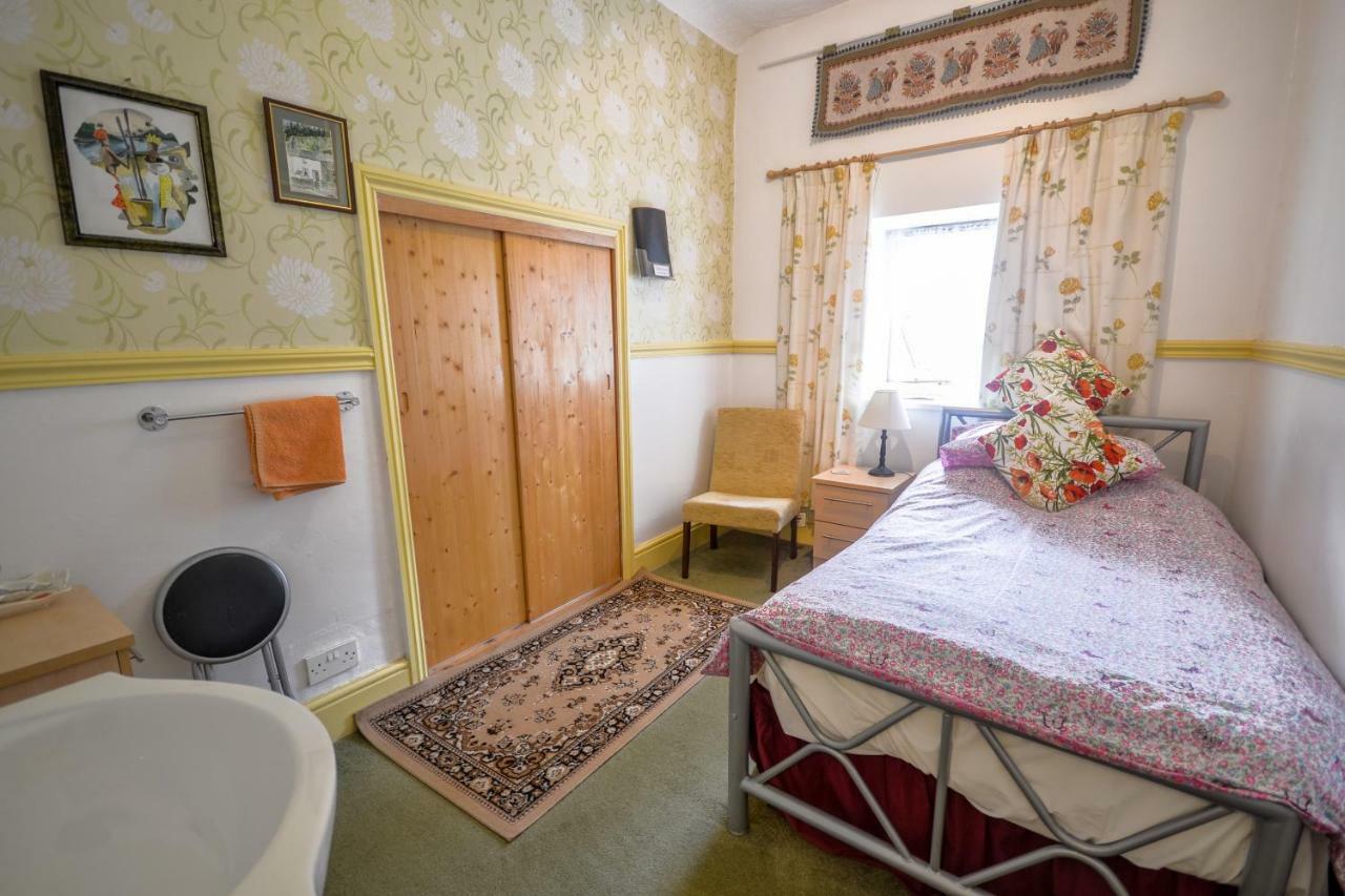 Gorphwysfa House B & B 베투스 이 코이드 외부 사진